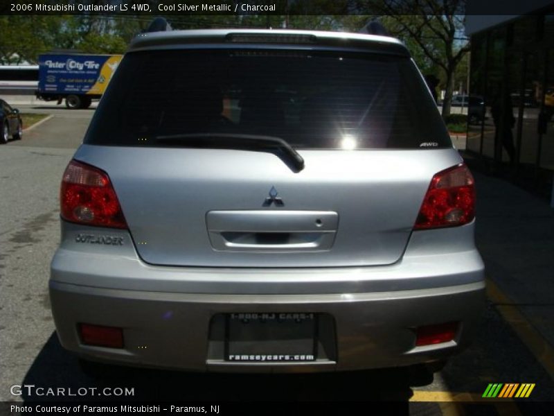 Cool Silver Metallic / Charcoal 2006 Mitsubishi Outlander LS 4WD