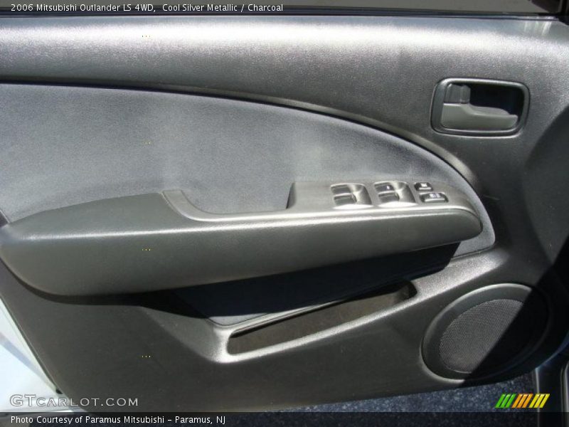 Cool Silver Metallic / Charcoal 2006 Mitsubishi Outlander LS 4WD
