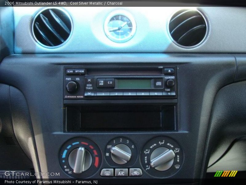 Cool Silver Metallic / Charcoal 2006 Mitsubishi Outlander LS 4WD