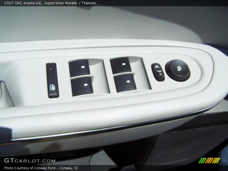 Liquid Silver Metallic / Titanium 2007 GMC Acadia SLE