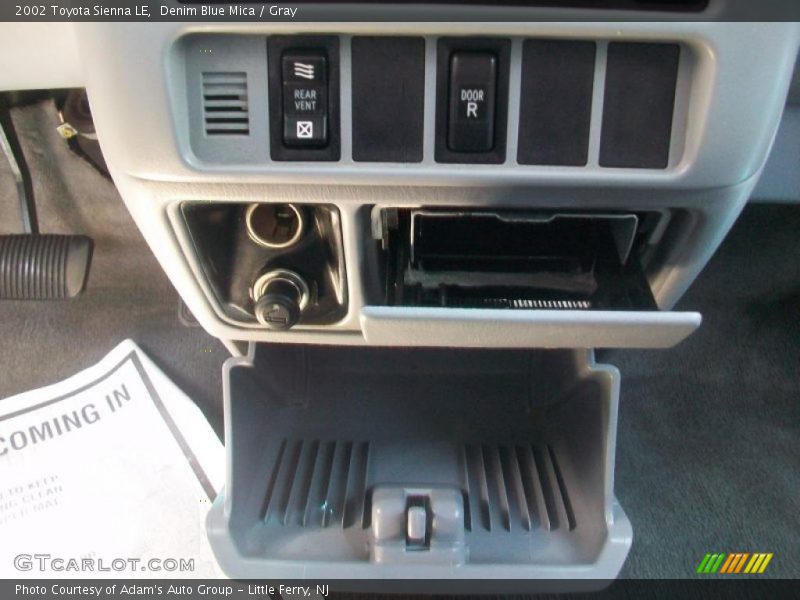 Denim Blue Mica / Gray 2002 Toyota Sienna LE