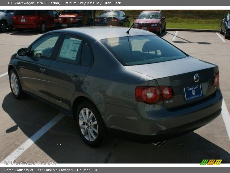Platinum Grey Metallic / Titan Black 2010 Volkswagen Jetta SE Sedan