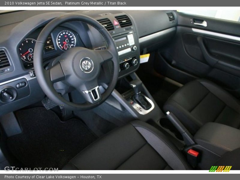 Platinum Grey Metallic / Titan Black 2010 Volkswagen Jetta SE Sedan