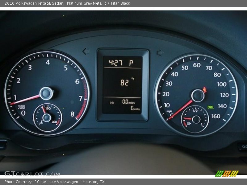 Platinum Grey Metallic / Titan Black 2010 Volkswagen Jetta SE Sedan