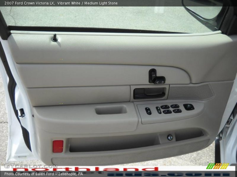 Vibrant White / Medium Light Stone 2007 Ford Crown Victoria LX