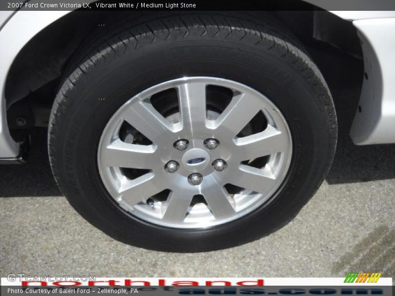 Vibrant White / Medium Light Stone 2007 Ford Crown Victoria LX