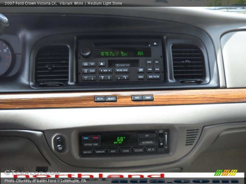 Vibrant White / Medium Light Stone 2007 Ford Crown Victoria LX