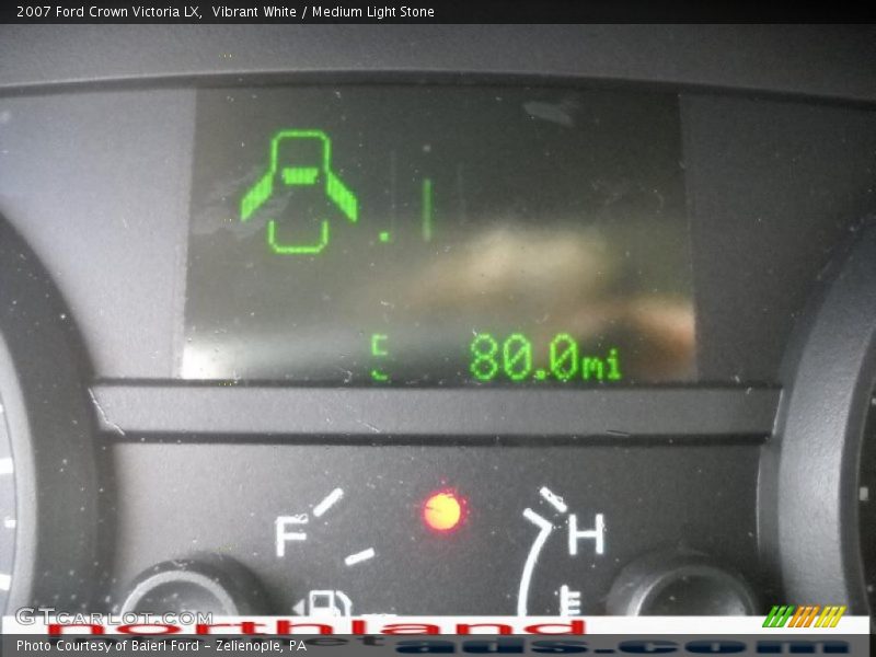 Vibrant White / Medium Light Stone 2007 Ford Crown Victoria LX