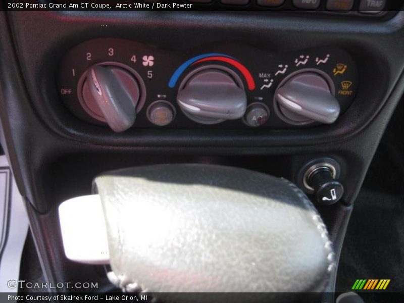 Arctic White / Dark Pewter 2002 Pontiac Grand Am GT Coupe