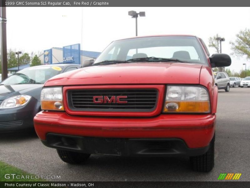 Fire Red / Graphite 1999 GMC Sonoma SLS Regular Cab
