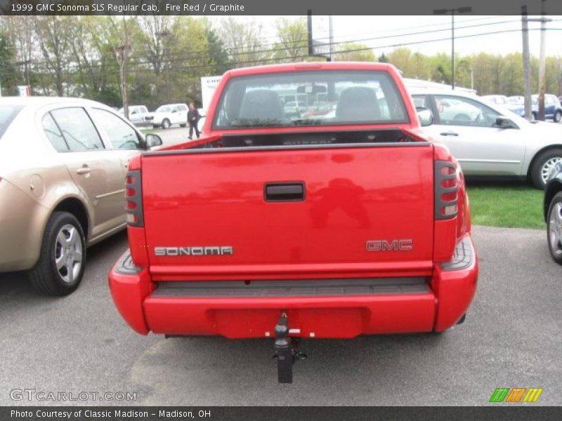 Fire Red / Graphite 1999 GMC Sonoma SLS Regular Cab