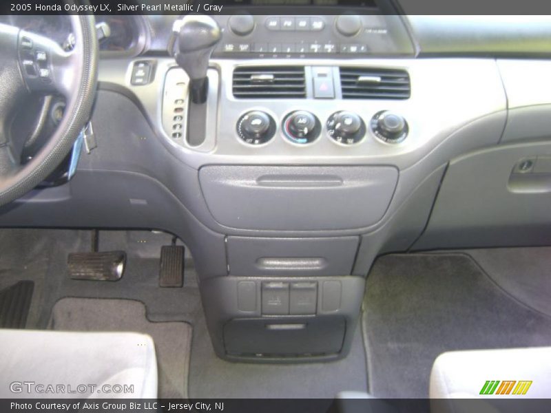 Silver Pearl Metallic / Gray 2005 Honda Odyssey LX