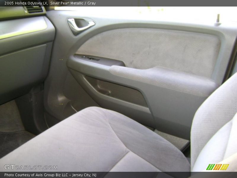 Silver Pearl Metallic / Gray 2005 Honda Odyssey LX