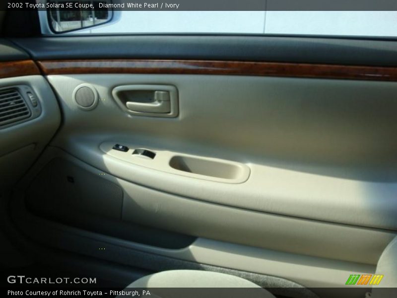 Diamond White Pearl / Ivory 2002 Toyota Solara SE Coupe
