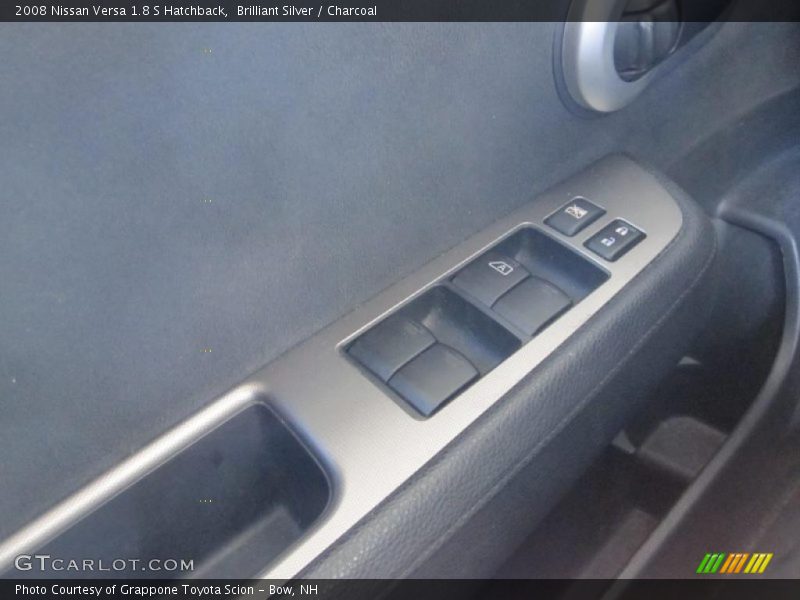 Brilliant Silver / Charcoal 2008 Nissan Versa 1.8 S Hatchback