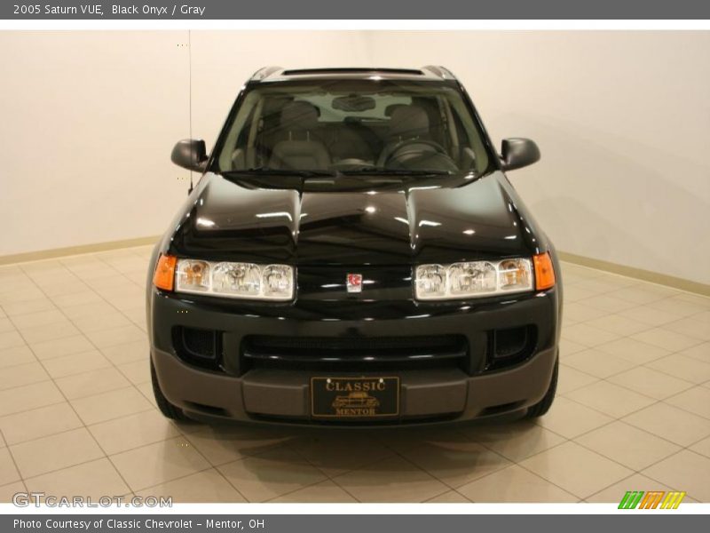 Black Onyx / Gray 2005 Saturn VUE