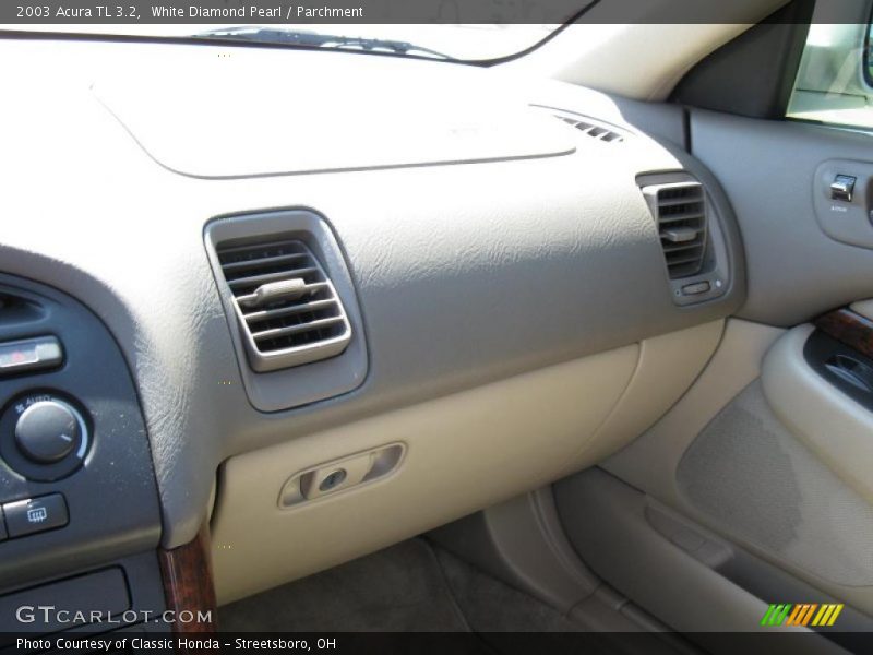 White Diamond Pearl / Parchment 2003 Acura TL 3.2