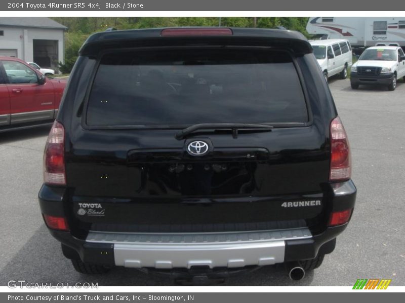 Black / Stone 2004 Toyota 4Runner SR5 4x4