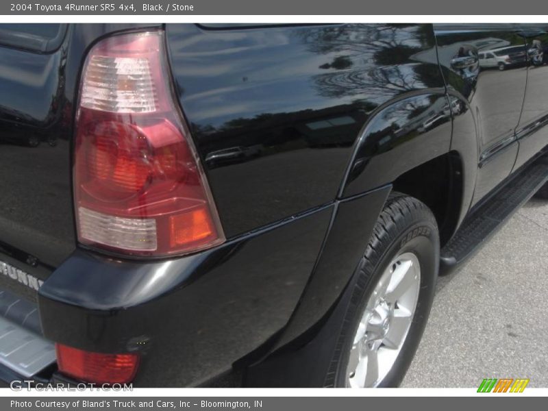 Black / Stone 2004 Toyota 4Runner SR5 4x4