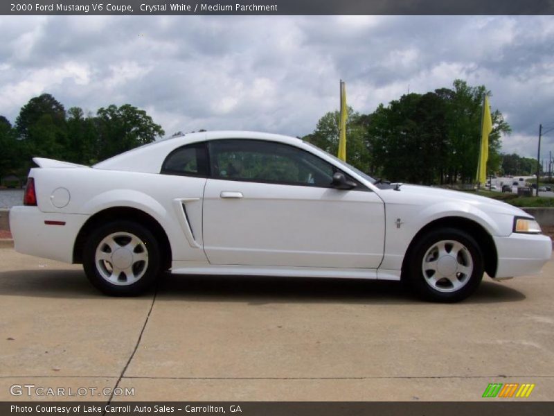 Crystal White / Medium Parchment 2000 Ford Mustang V6 Coupe