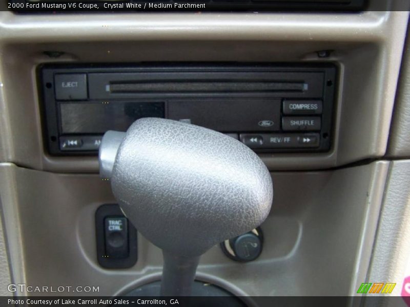 Crystal White / Medium Parchment 2000 Ford Mustang V6 Coupe