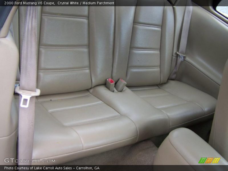 Crystal White / Medium Parchment 2000 Ford Mustang V6 Coupe