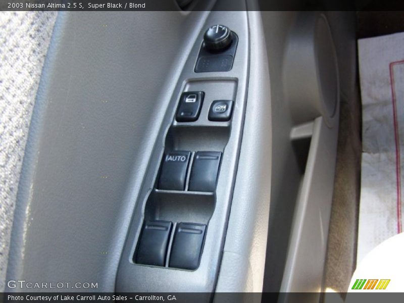 Super Black / Blond 2003 Nissan Altima 2.5 S