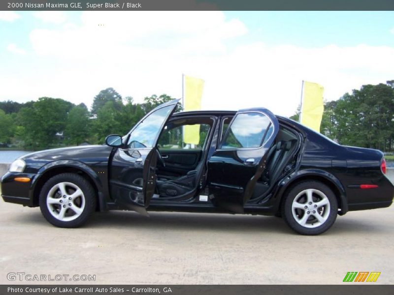 Super Black / Black 2000 Nissan Maxima GLE