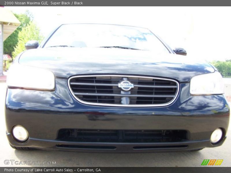 Super Black / Black 2000 Nissan Maxima GLE