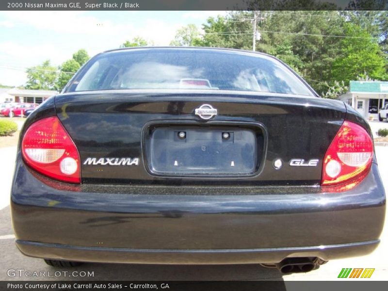 Super Black / Black 2000 Nissan Maxima GLE