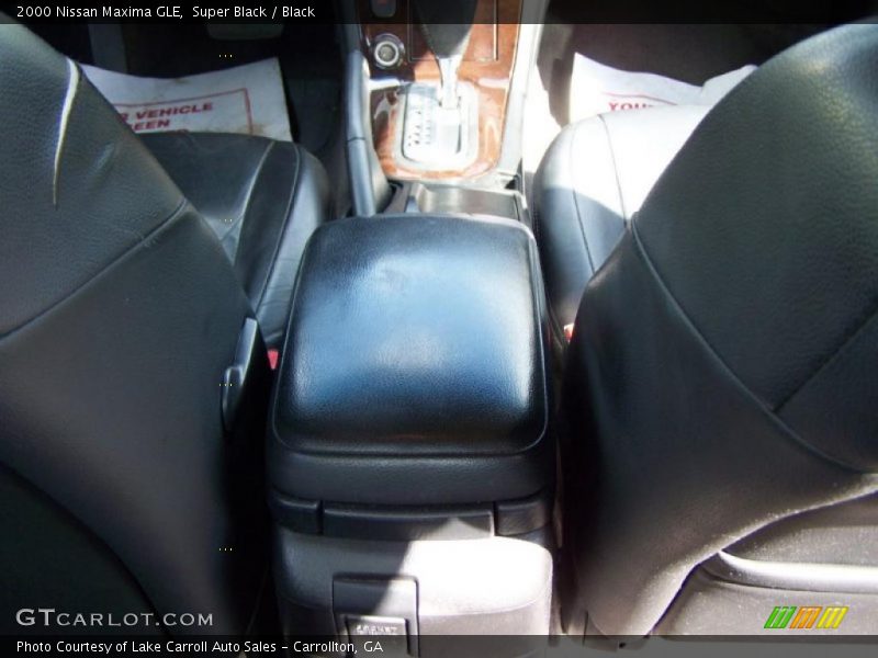 Super Black / Black 2000 Nissan Maxima GLE