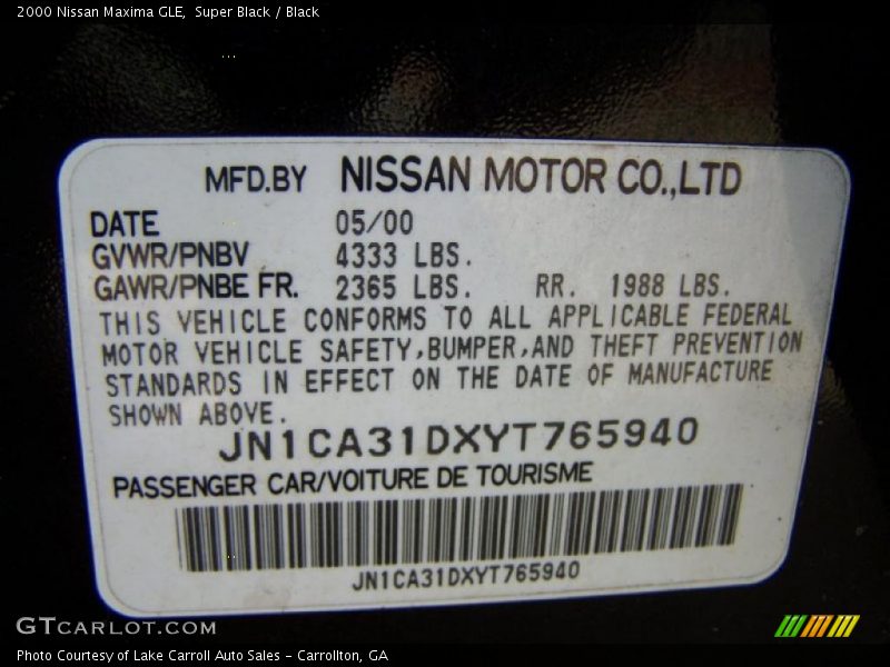 Super Black / Black 2000 Nissan Maxima GLE