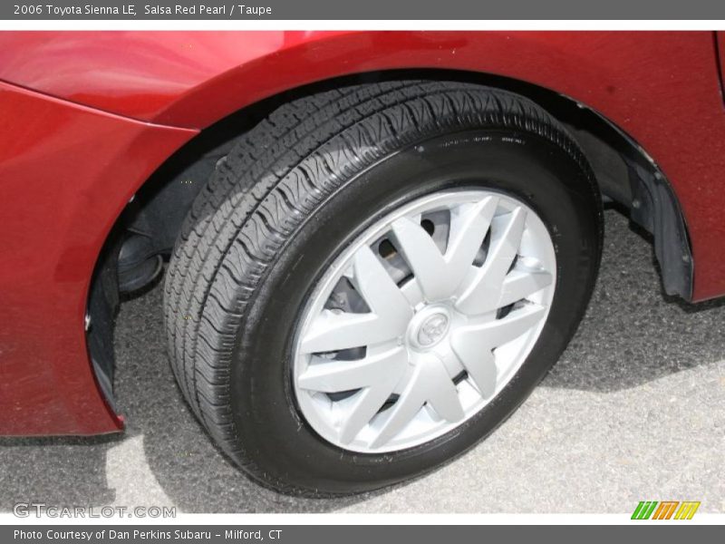 Salsa Red Pearl / Taupe 2006 Toyota Sienna LE