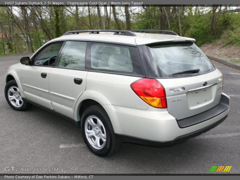 Champagne Gold Opal / Warm Ivory Tweed 2007 Subaru Outback 2.5i Wagon