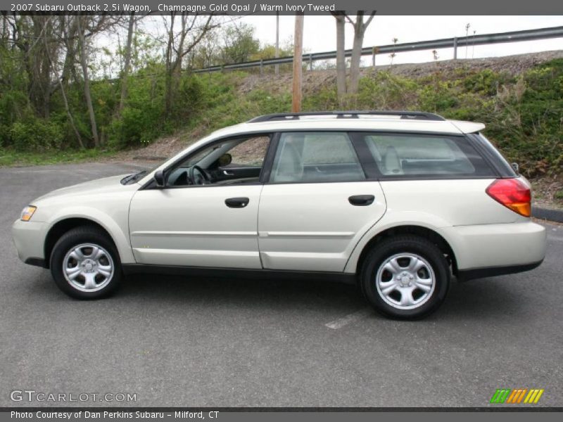 Champagne Gold Opal / Warm Ivory Tweed 2007 Subaru Outback 2.5i Wagon