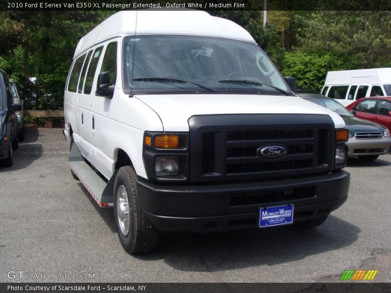 Oxford White / Medium Flint 2010 Ford E Series Van E350 XL Passenger Extended