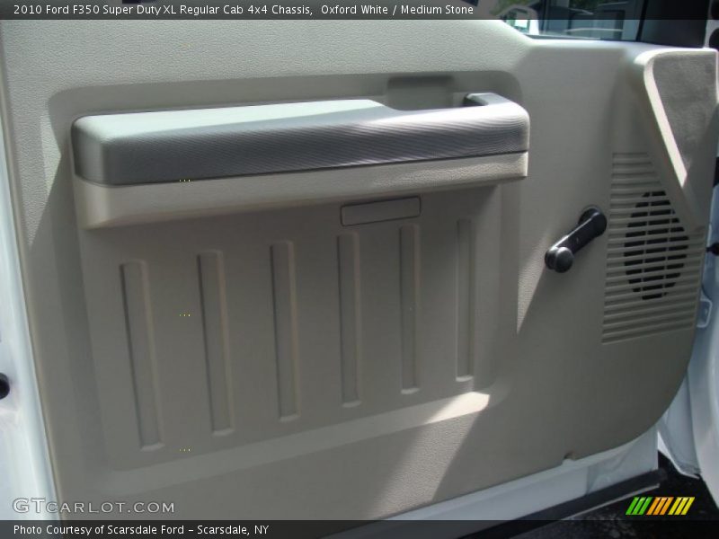 Oxford White / Medium Stone 2010 Ford F350 Super Duty XL Regular Cab 4x4 Chassis