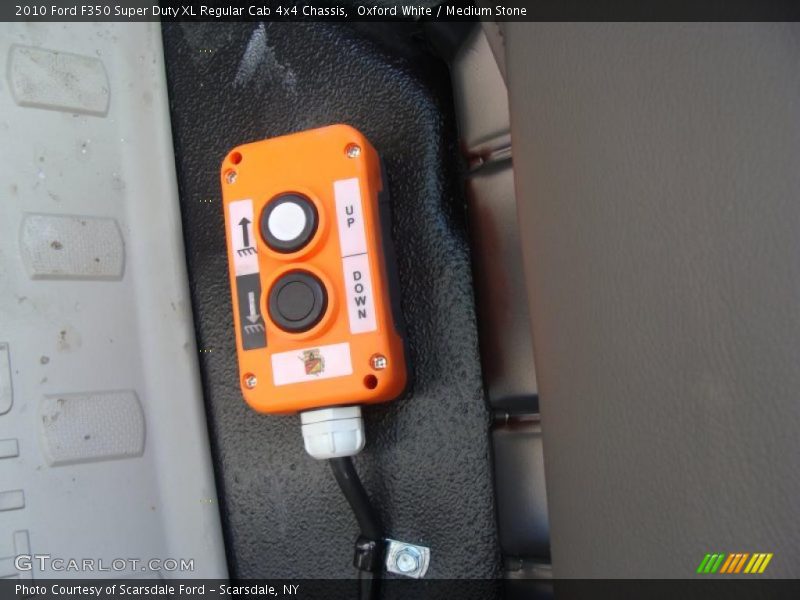Oxford White / Medium Stone 2010 Ford F350 Super Duty XL Regular Cab 4x4 Chassis