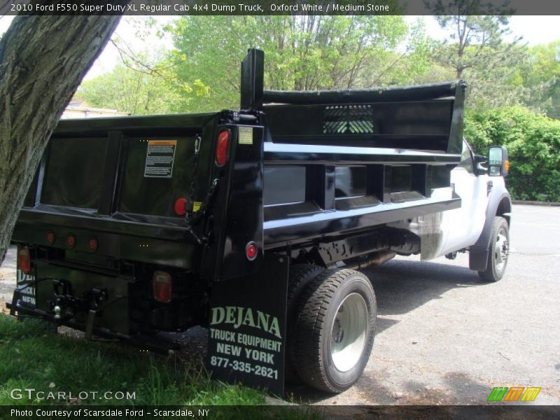 Oxford White / Medium Stone 2010 Ford F550 Super Duty XL Regular Cab 4x4 Dump Truck