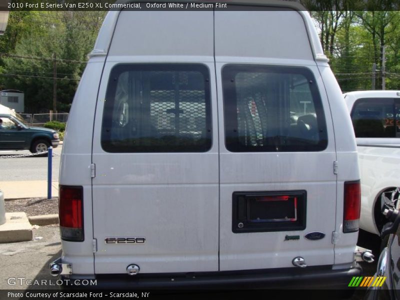 Oxford White / Medium Flint 2010 Ford E Series Van E250 XL Commericial