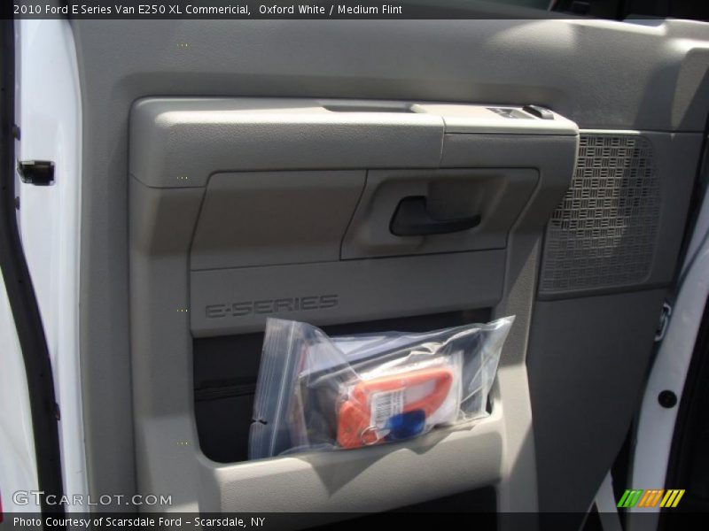 Oxford White / Medium Flint 2010 Ford E Series Van E250 XL Commericial