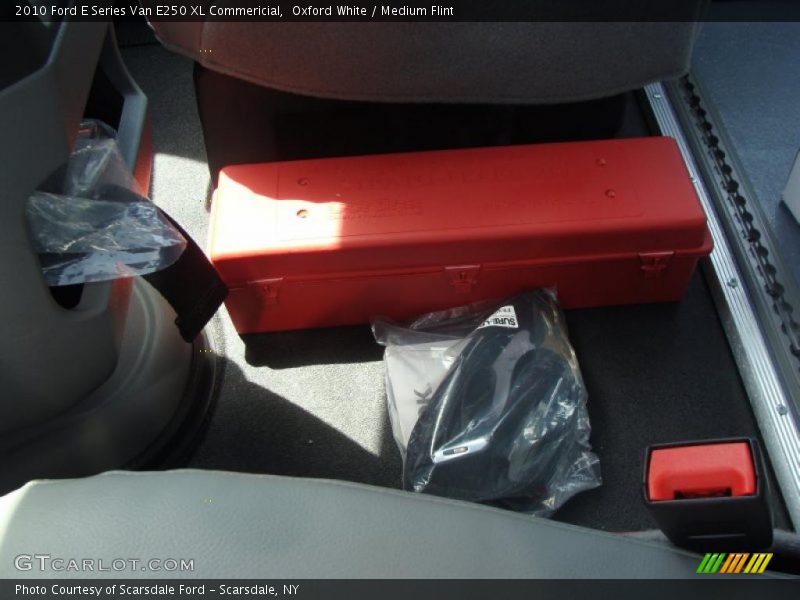 Oxford White / Medium Flint 2010 Ford E Series Van E250 XL Commericial