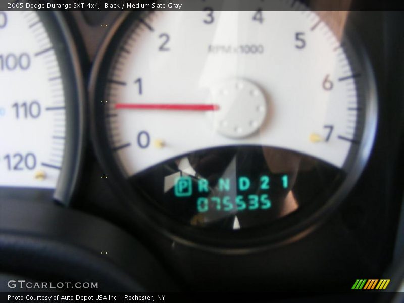 Black / Medium Slate Gray 2005 Dodge Durango SXT 4x4