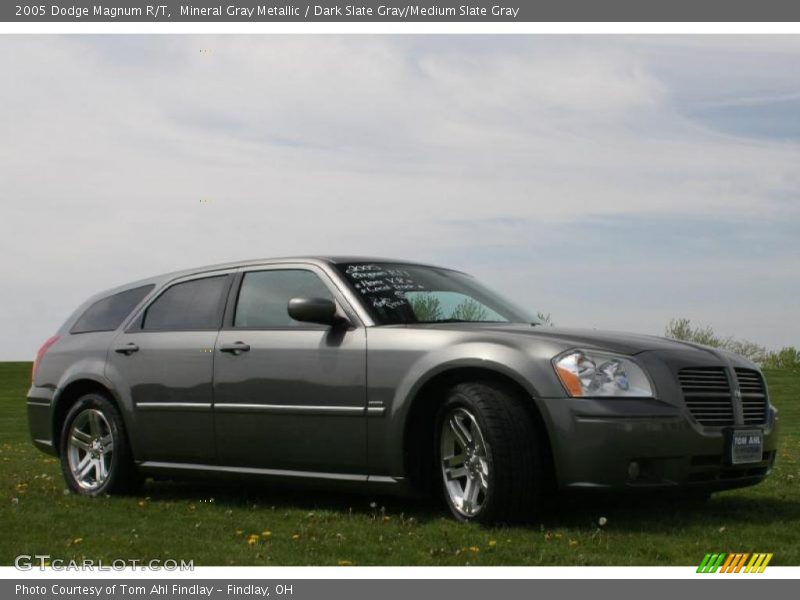 Mineral Gray Metallic / Dark Slate Gray/Medium Slate Gray 2005 Dodge Magnum R/T