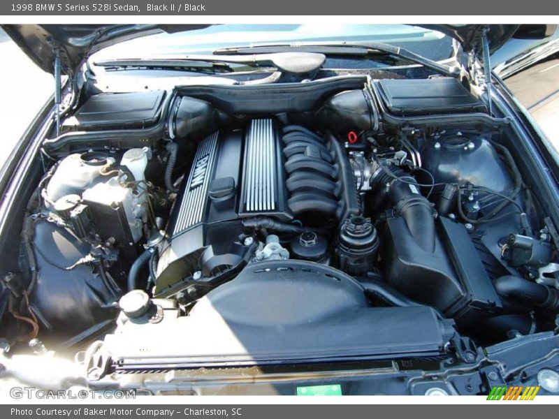 Black II / Black 1998 BMW 5 Series 528i Sedan