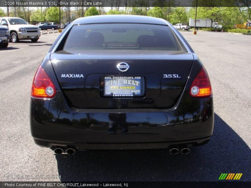 Onyx Black / Cafe Latte 2006 Nissan Maxima 3.5 SL