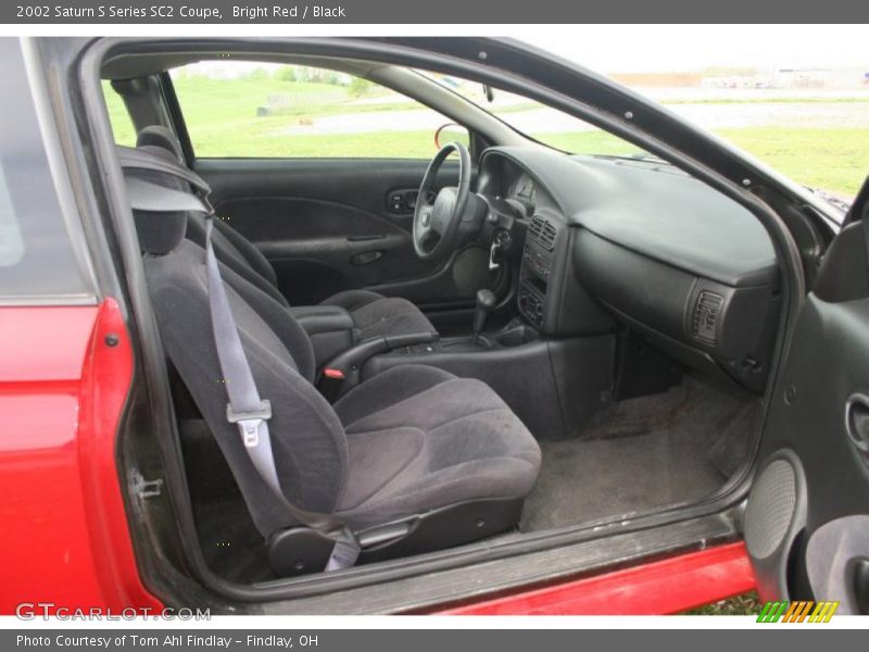 Bright Red / Black 2002 Saturn S Series SC2 Coupe