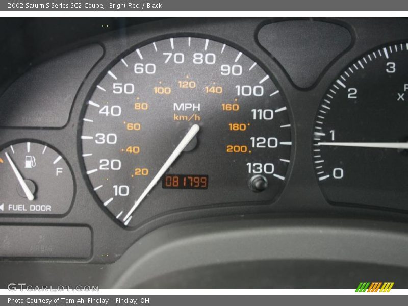 Bright Red / Black 2002 Saturn S Series SC2 Coupe
