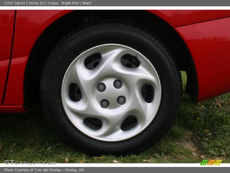 Bright Red / Black 2002 Saturn S Series SC2 Coupe