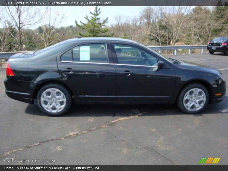 Tuxedo Black Metallic / Charcoal Black 2010 Ford Fusion SE V6